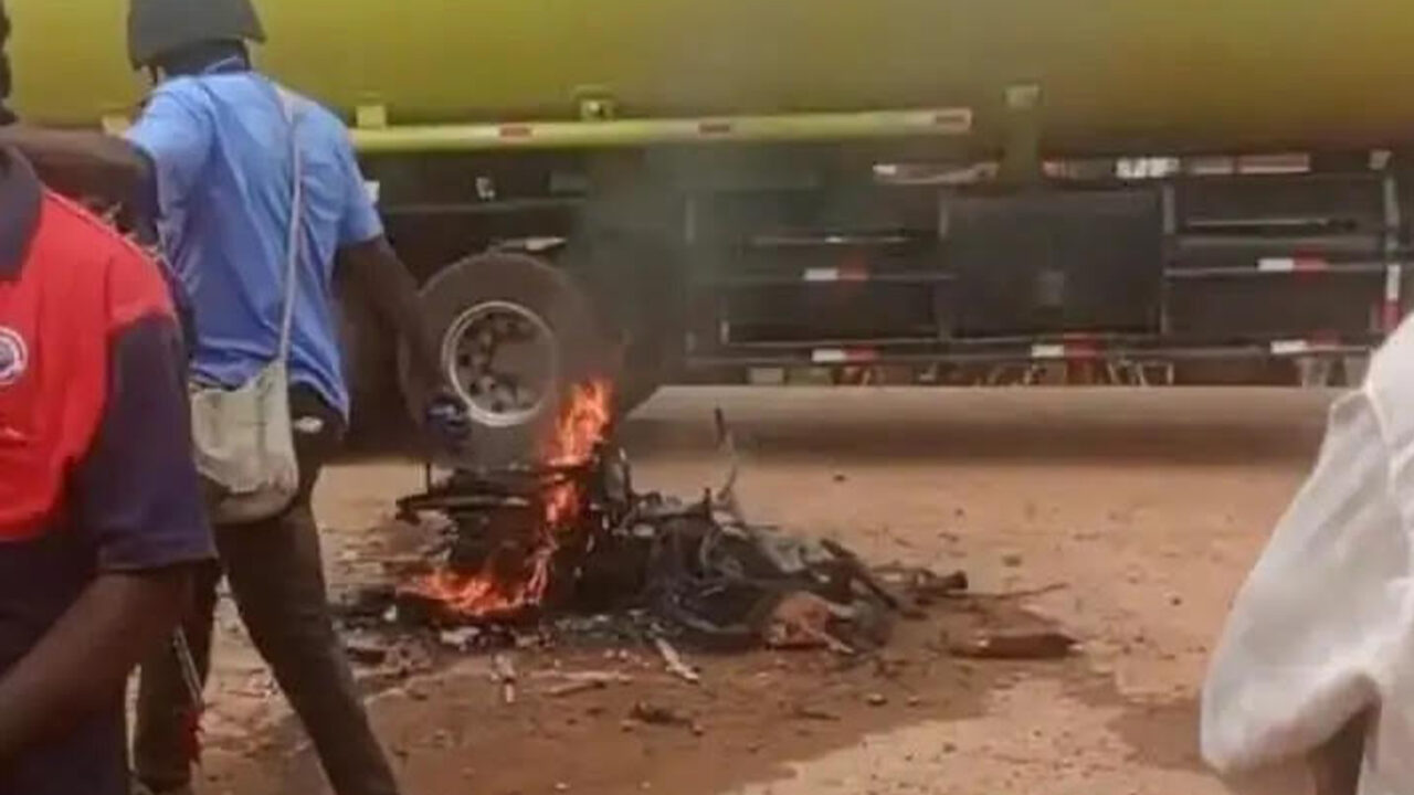 Mob Burns Islamic Teacher to Death in Kaduna Over Rumour of Child Theft