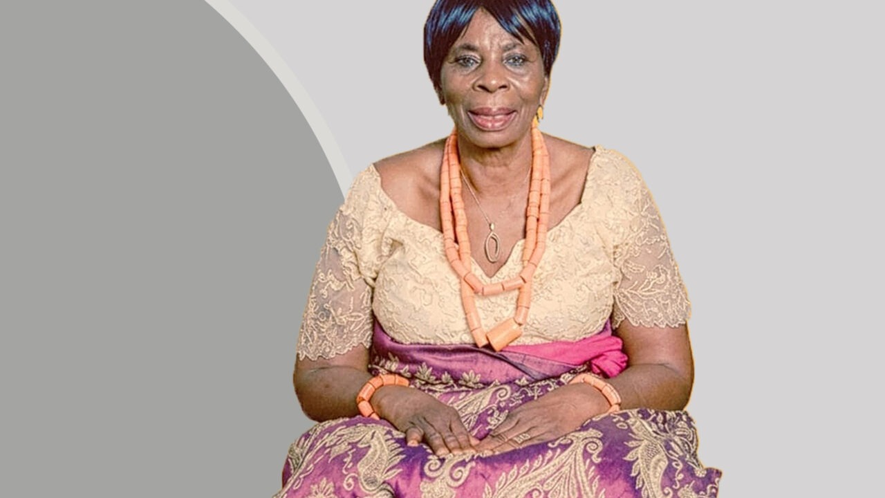 Jonathan Condoles With Ex-Gov, Amaechi Over Mother’s Passing