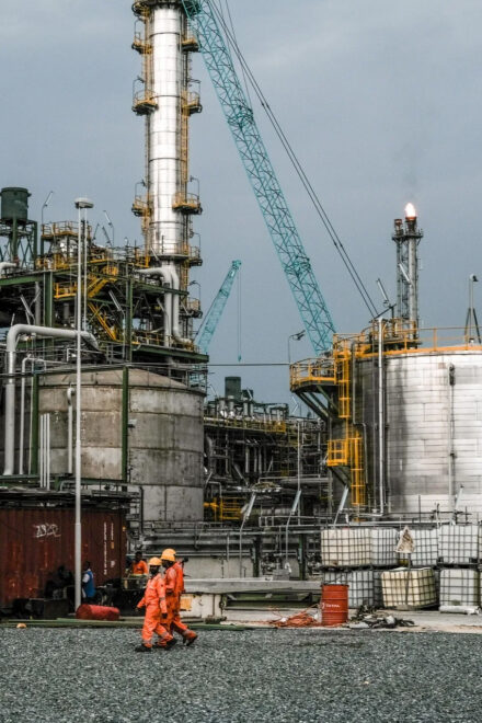 Dangote Refinery Extends IPO Deadline to October 27